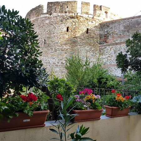 Frida'S House In Old Town Thessaloniki Apartment Bagian luar foto