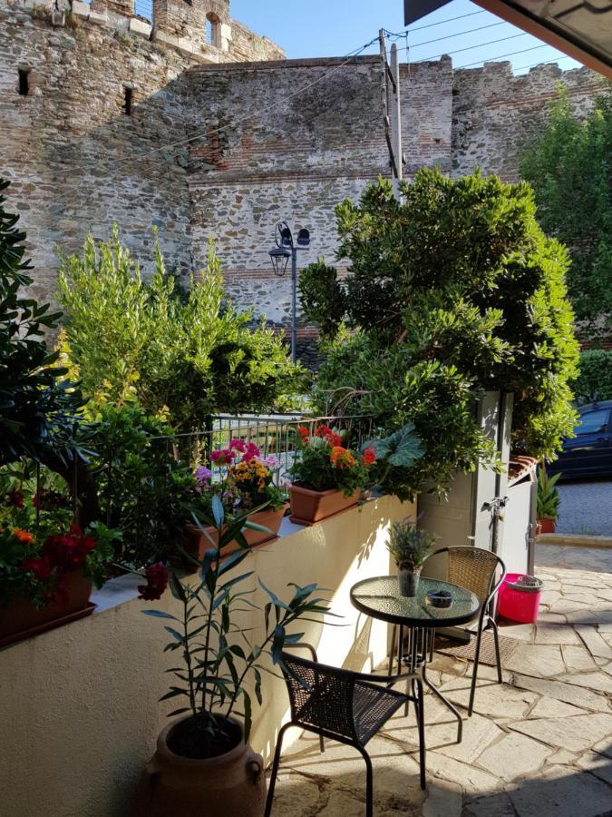 Frida'S House In Old Town Thessaloniki Apartment Bagian luar foto